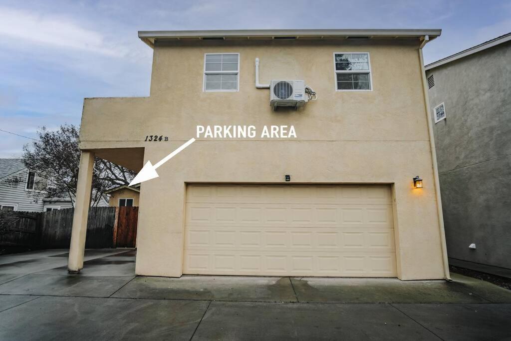 Gorgeous Upstairs Studio With Patio And Laundry Chico Exterior foto
